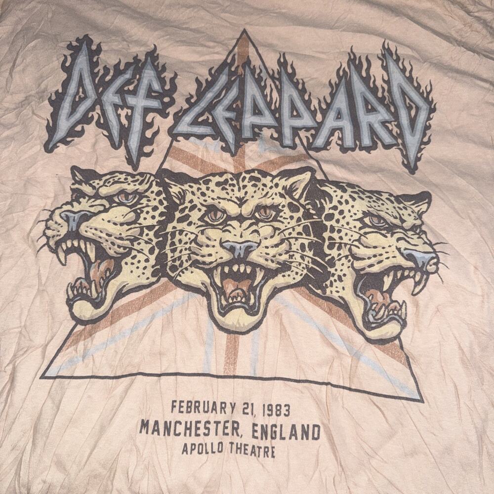 Def Leppard Concert T-Shirt Mens L Beige Graphic Manchester Apollo Theatre Tour - Picture 4 of 7